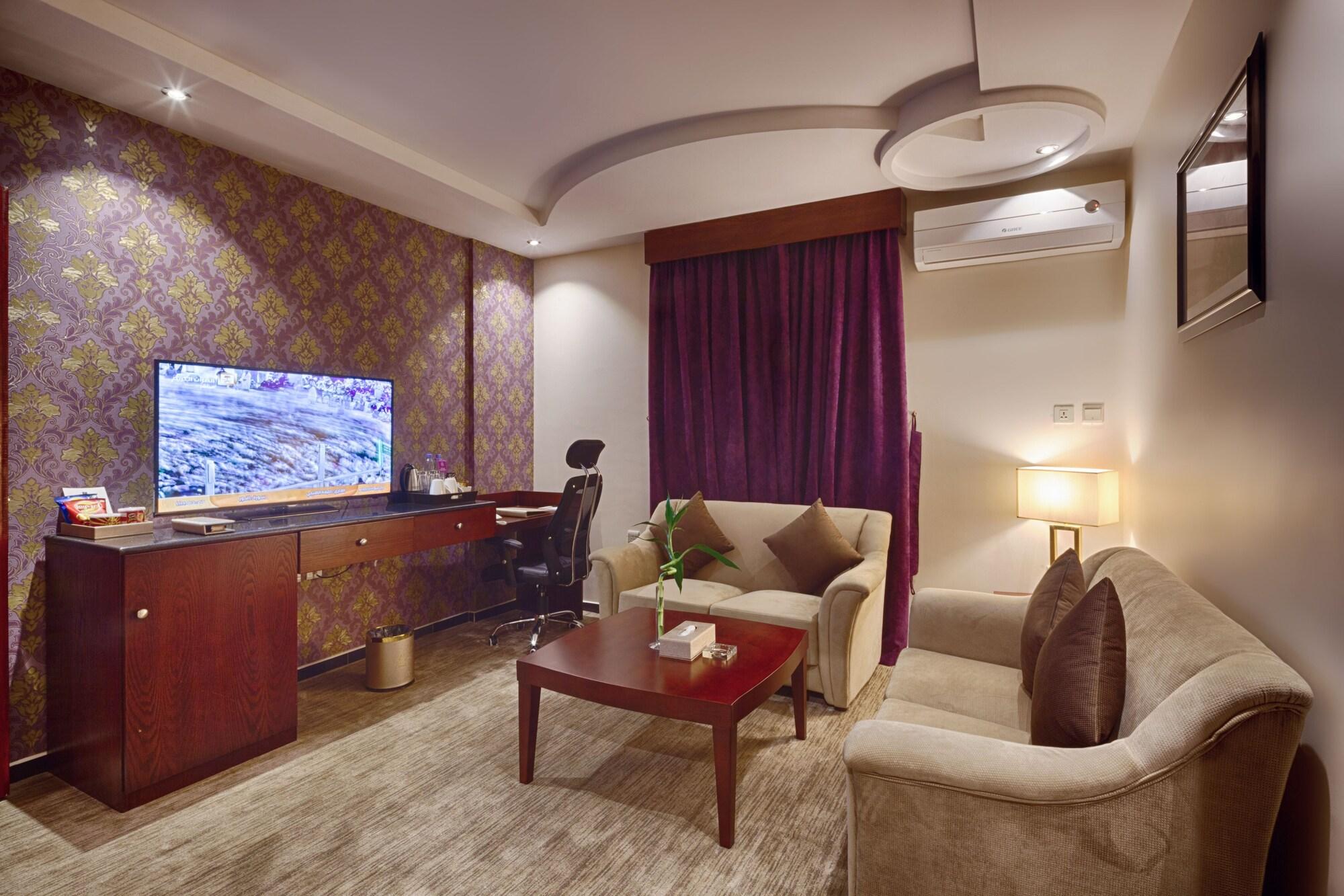 Lavona Hotel Jubail Exterior photo