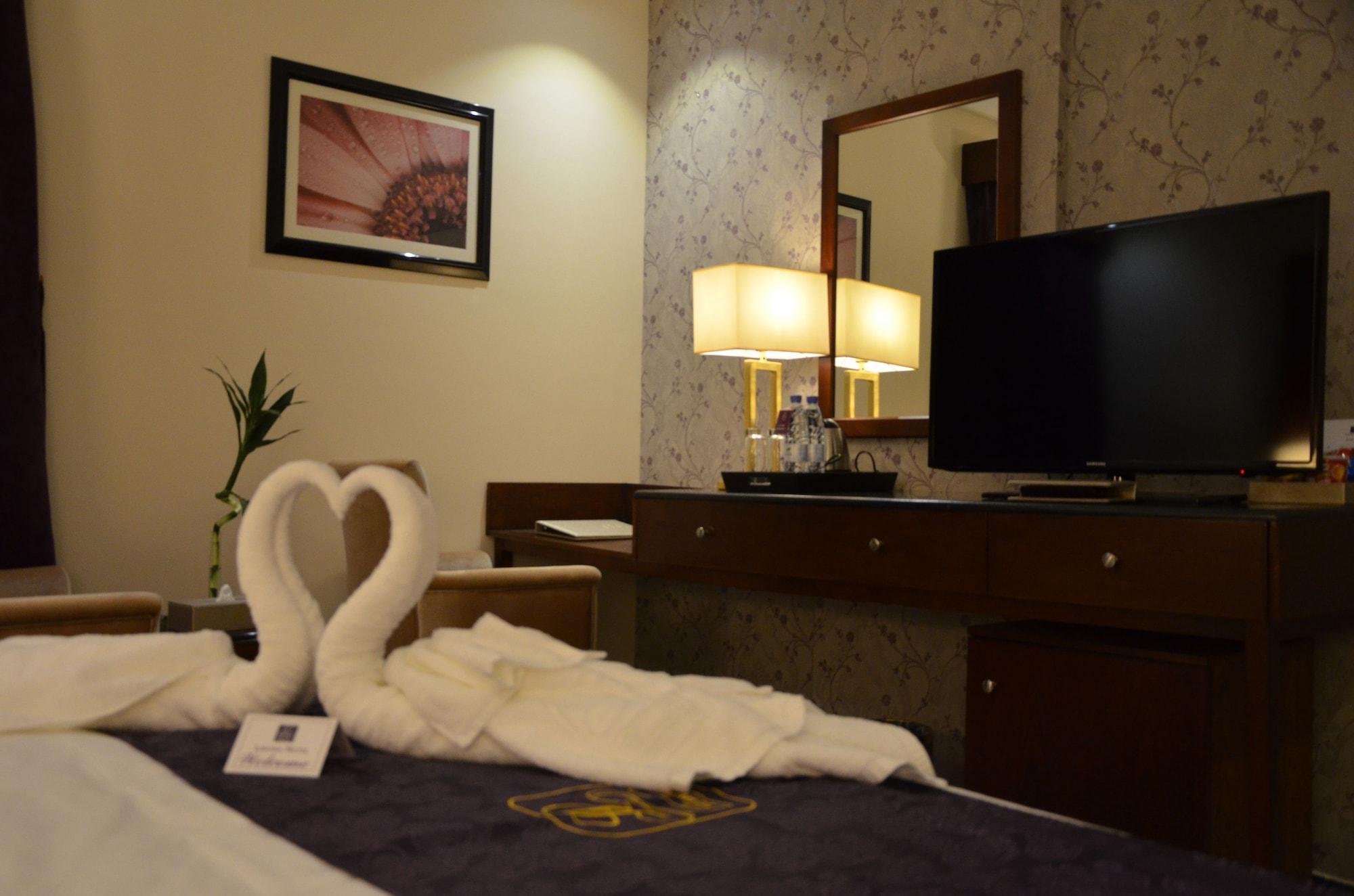 Lavona Hotel Jubail Exterior photo