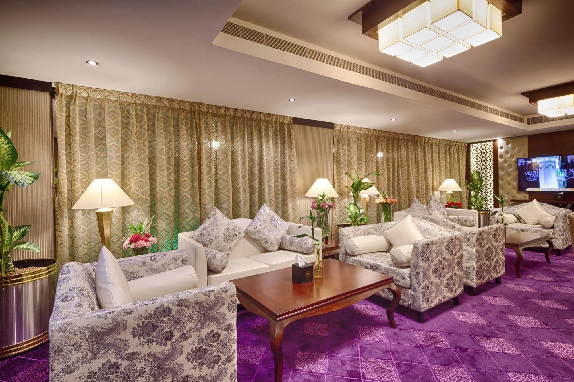 Lavona Hotel Jubail Exterior photo