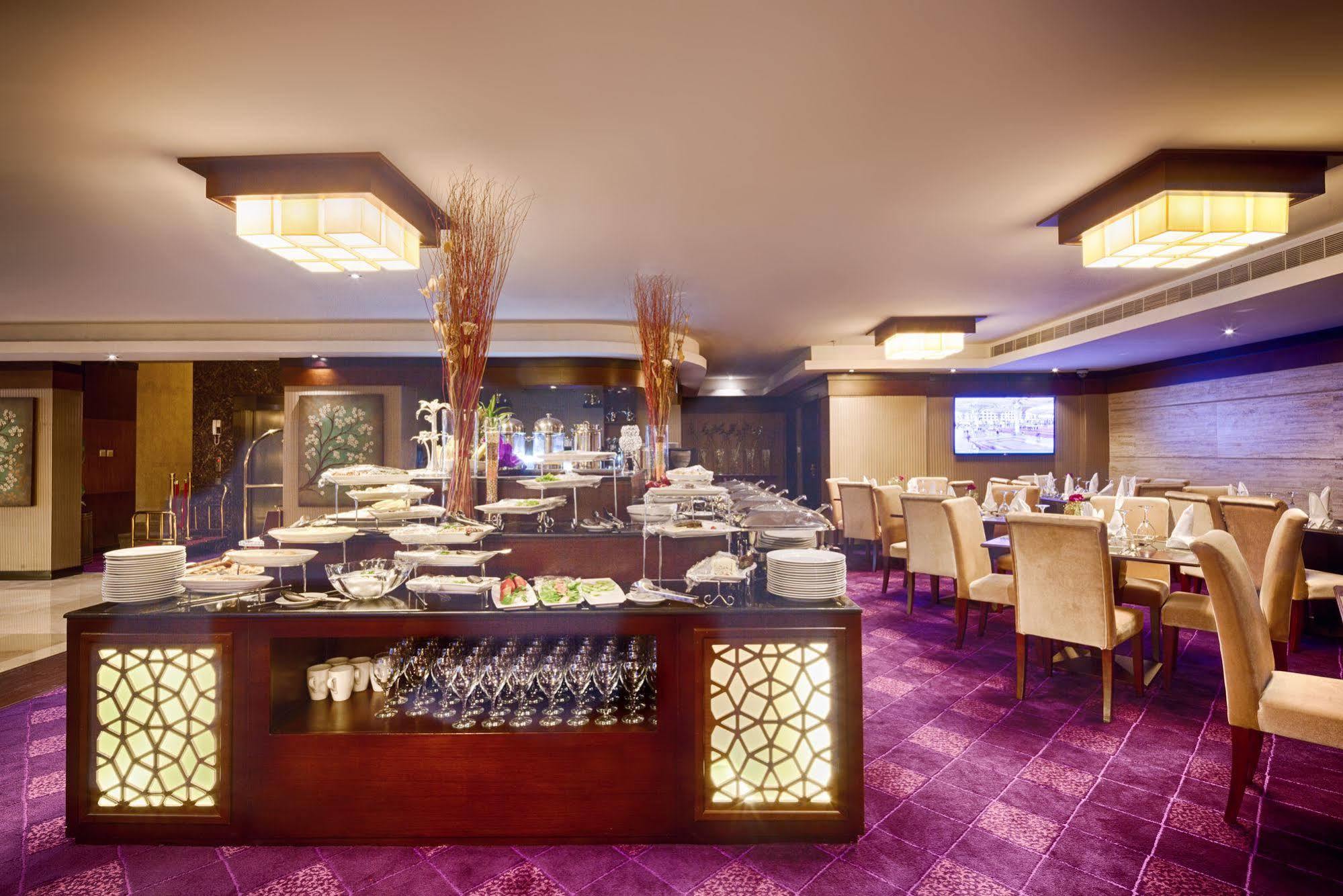 Lavona Hotel Jubail Exterior photo
