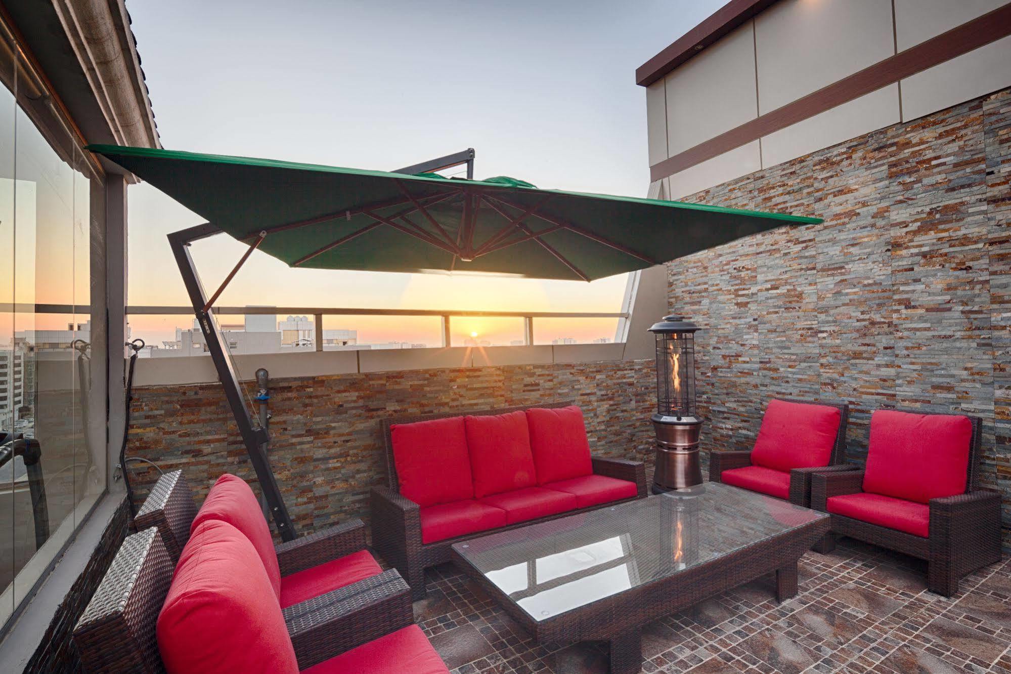 Lavona Hotel Jubail Exterior photo