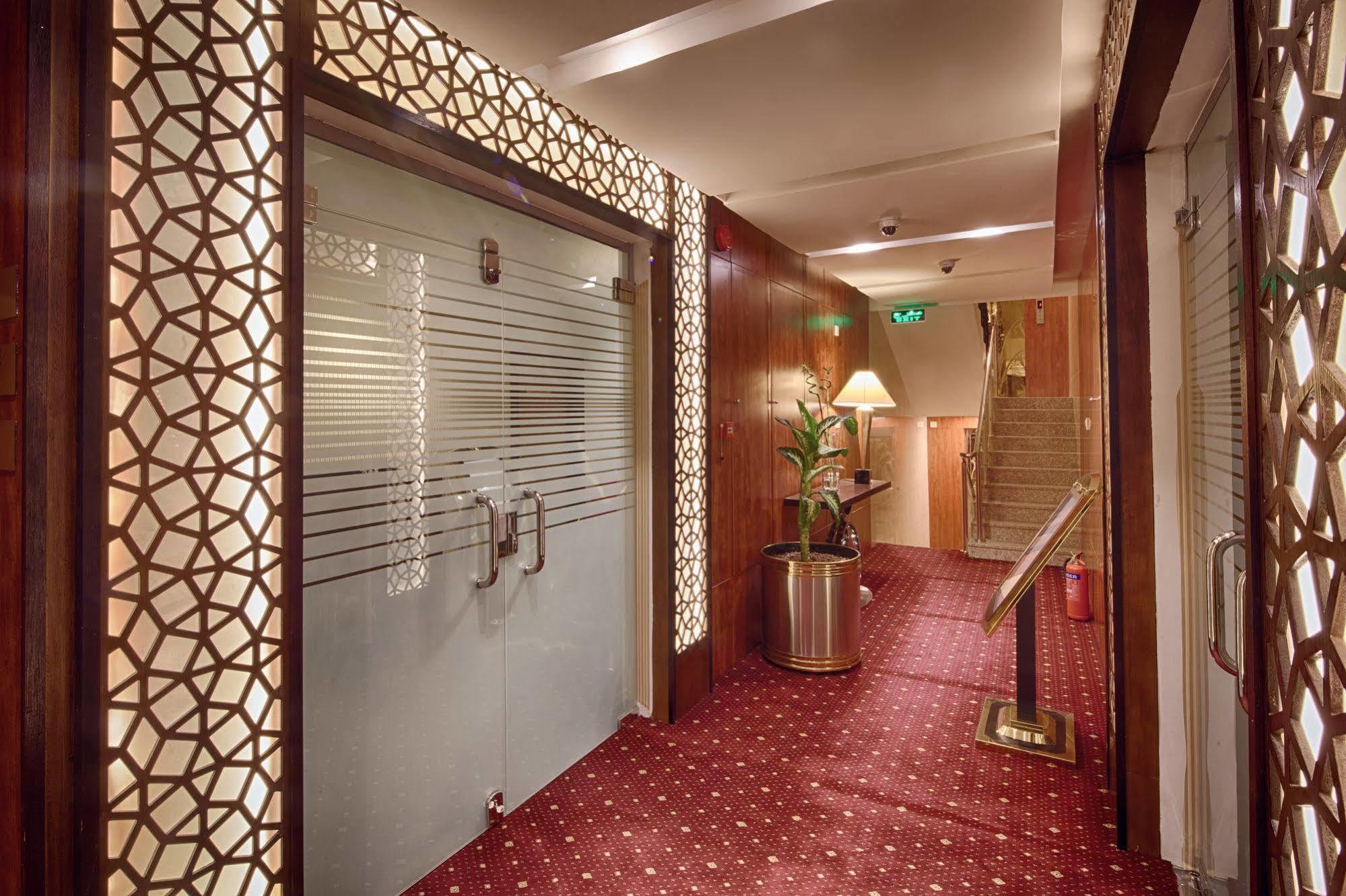 Lavona Hotel Jubail Exterior photo
